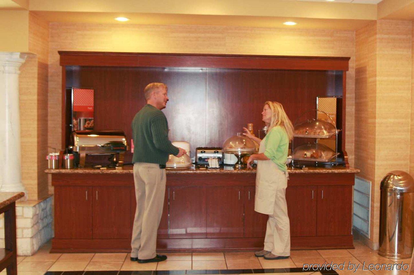 Hampton Inn & Suites Albuquerque-Coors Road Interior photo