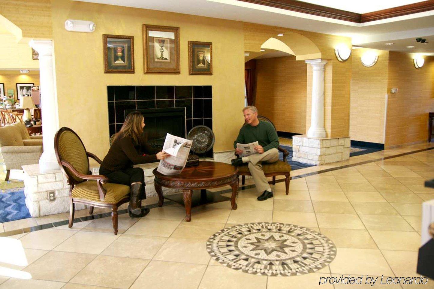 Hampton Inn & Suites Albuquerque-Coors Road Interior photo